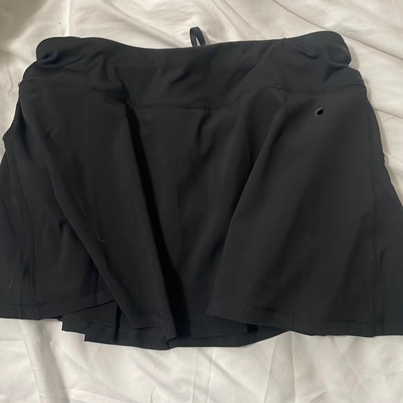 Golf skirt with shorts - Picture 2 of 4
